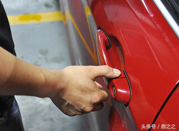 宝马4系敞篷高颜值运动时尚,沉浸式提走宝马4系敞篷