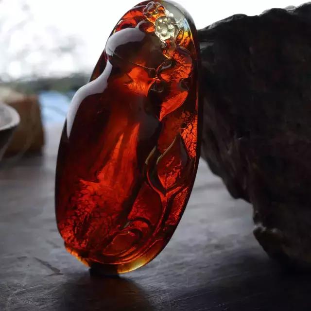 各种宝石象征的寓意及其作用大全,世界最全宝石功效及寓意