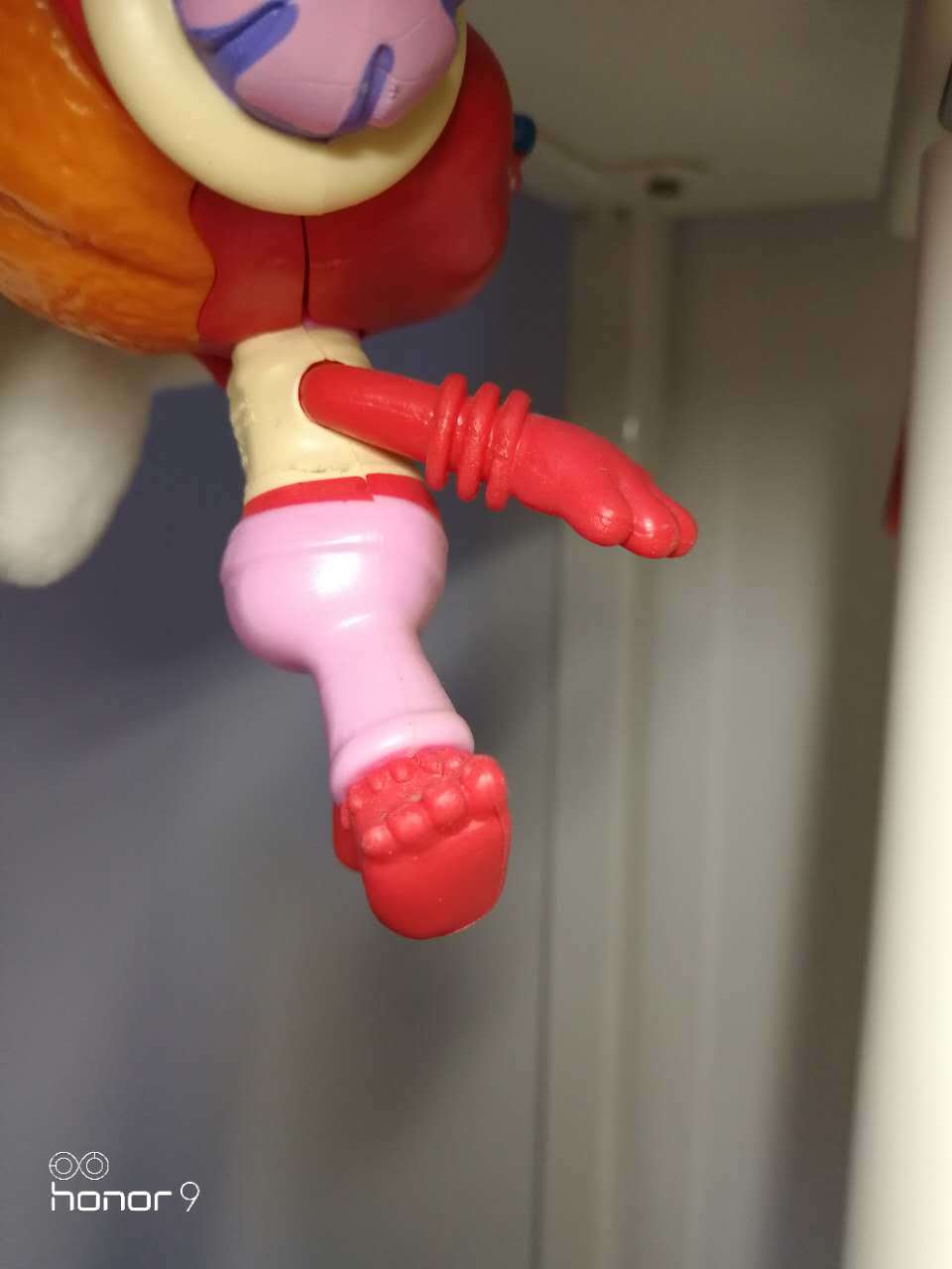 光荣v9和光荣9的性能有什么区别,光荣9和光荣v9哪个好值得买