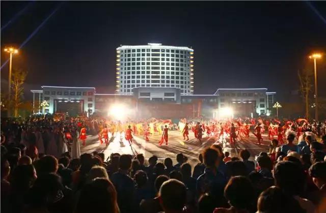 大足石刻详细讲解,大足简短介绍