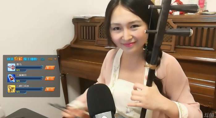 直播平台的生活百态，一群孤独者的狂欢，属于一个人的朝圣