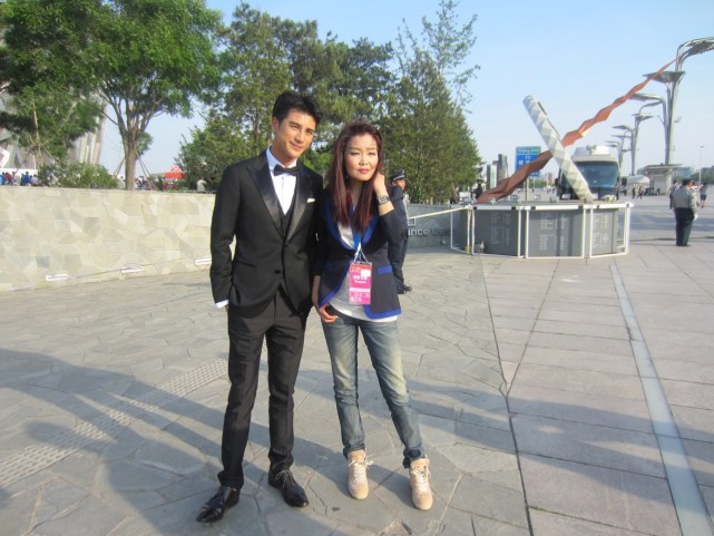 中国体坛最活跃的女记者，一人堪称刘翔*用御**记者，一人是詹皇铁杆