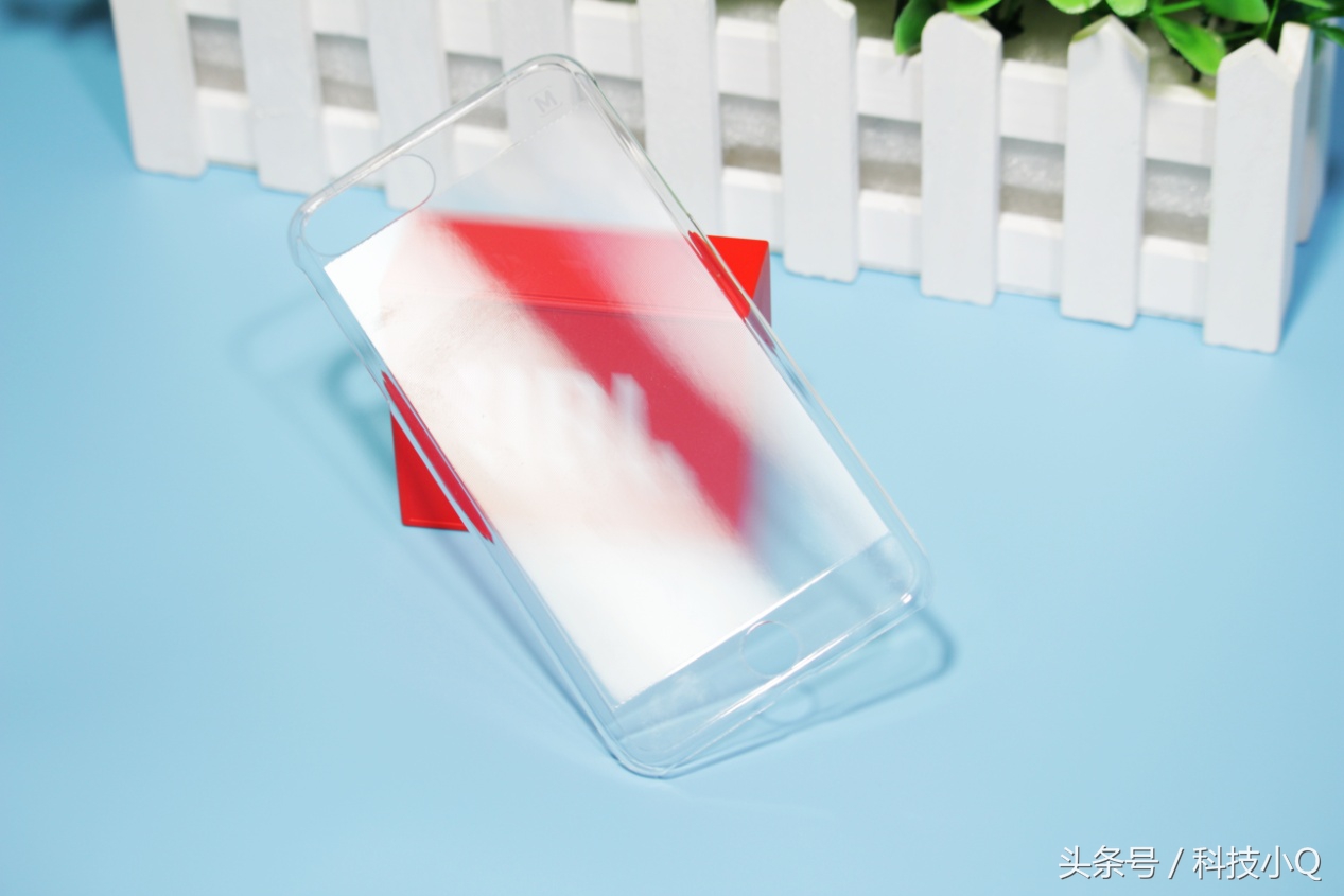 iphone7p玫瑰粉戴透明壳,百元的苹果手机iphone7