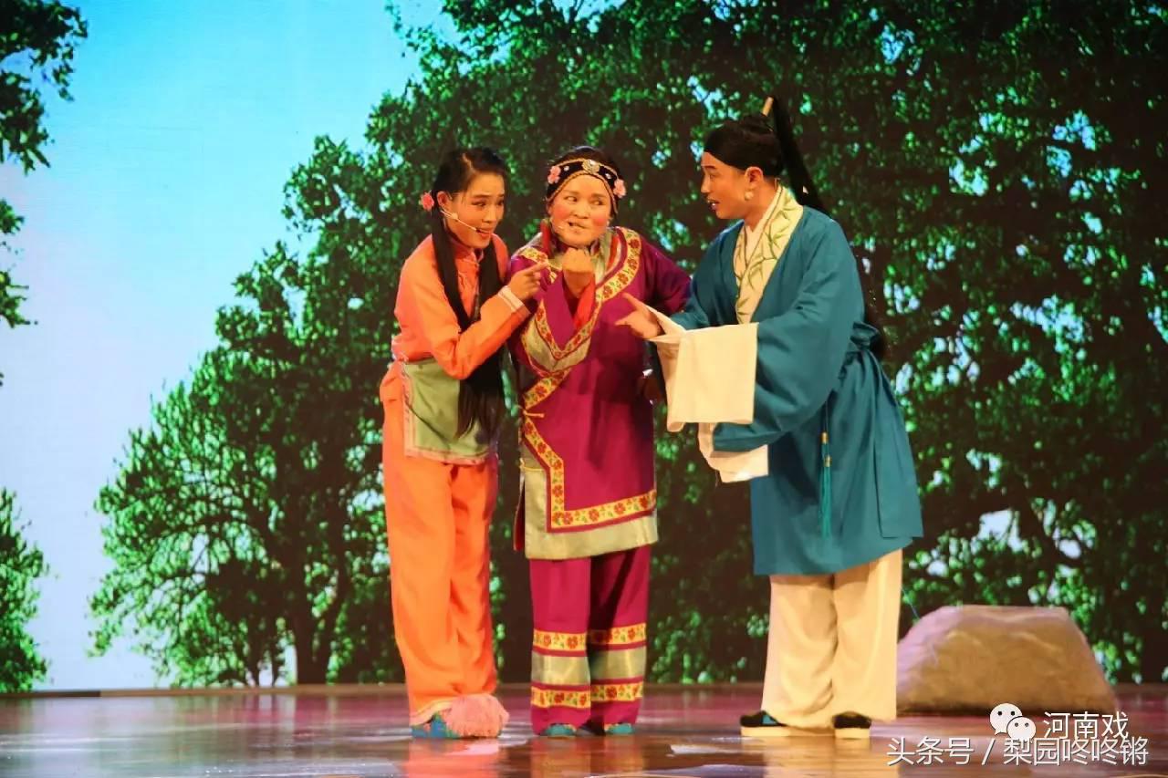 笑星张晓英戏曲小品全集,张晓英戏曲小品大全搞笑版