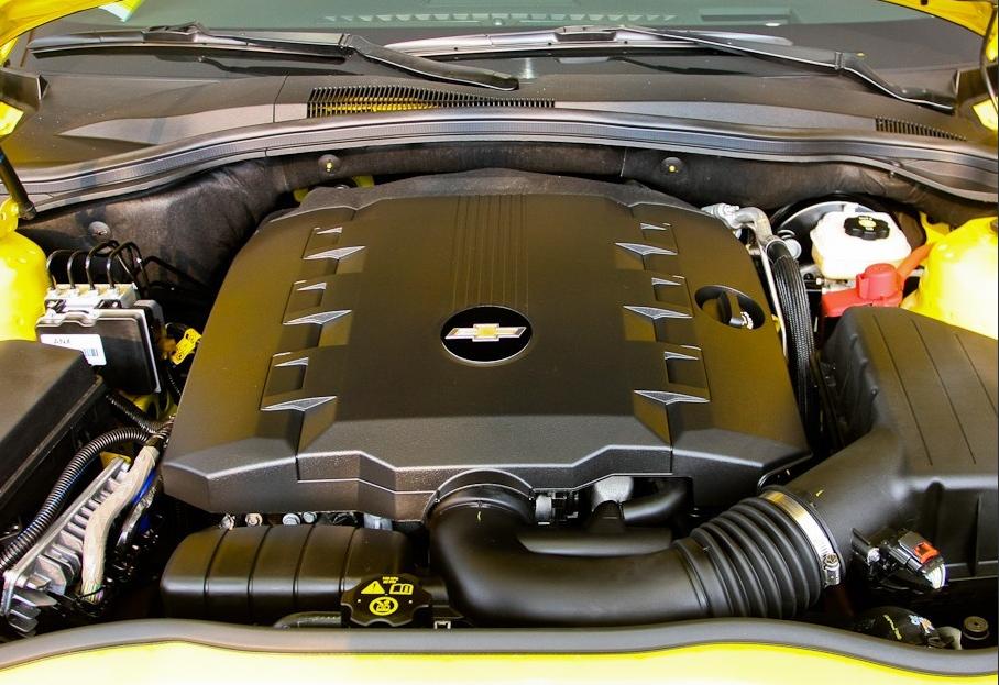 雪佛兰科迈罗大黄蜂ss最强版本,雪佛兰科迈罗完美复刻大黄蜂