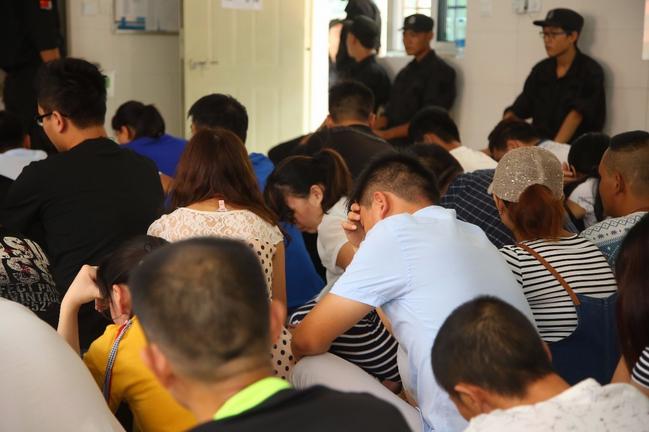 大河早点|男孩被卷车底，路人一呼百应救援；一飞机迫降濮阳农田