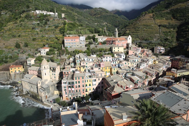 浜氬緱閲屼簹娴峰哺鏃呮父,浜氬痉閲屼簹灏忛晣娴疯竟