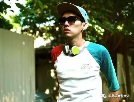 蛋堡中国有嘻哈踢馆视频艾福杰尼,2017年中国有嘻哈蛋堡参加了吗