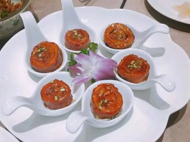 上海南京路必吃餐厅排行榜有包间,上海本帮菜餐厅前十名排行榜推荐