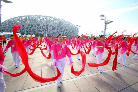 全民健身广场舞比赛圆满成功,优秀健身项目表演