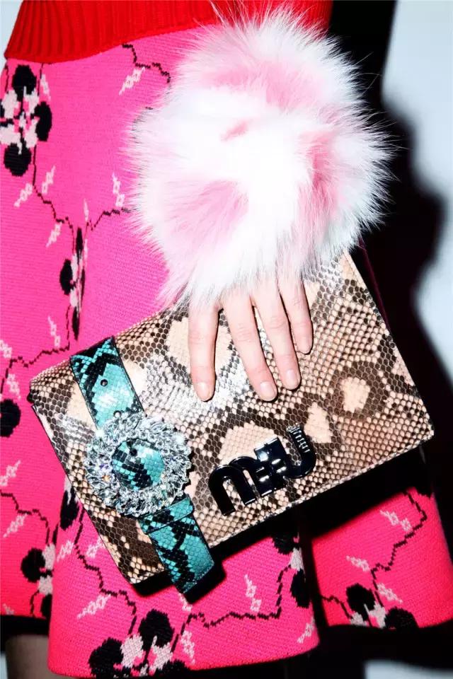 prada七夕限定包包款式,prada七夕星月包