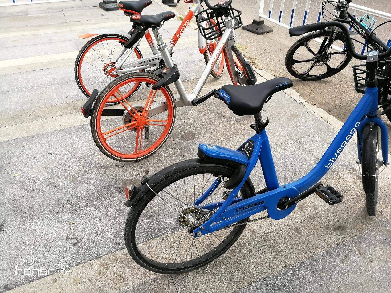 光荣v9和光荣9的性能有什么区别,光荣9和光荣v9哪个好值得买