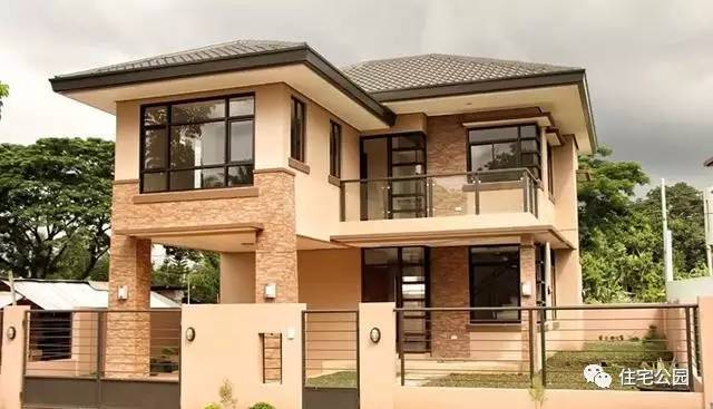 80后小伙子放弃城里买房自建别墅,土豪花200万打造自建房