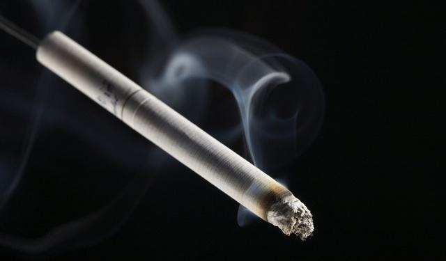 孕妇吸二手烟对胎儿的危害有多大,孕妇吸了少量二手烟会影响胎儿吗