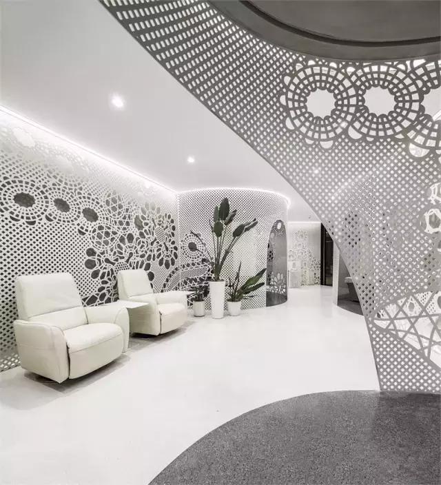 裸粉色高级感美甲磨砂,蕾丝美甲粉色