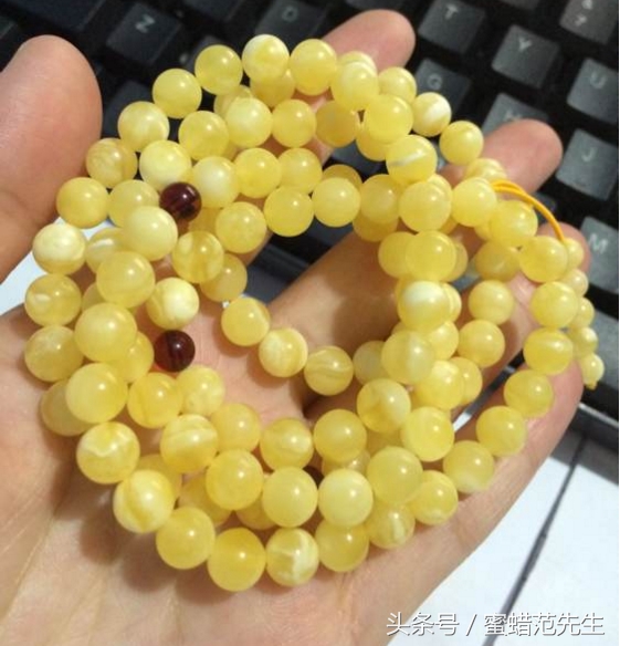 如何区分天然蜜蜡跟烤色蜜蜡,如何区分天然蜜蜡与烤色蜜蜡