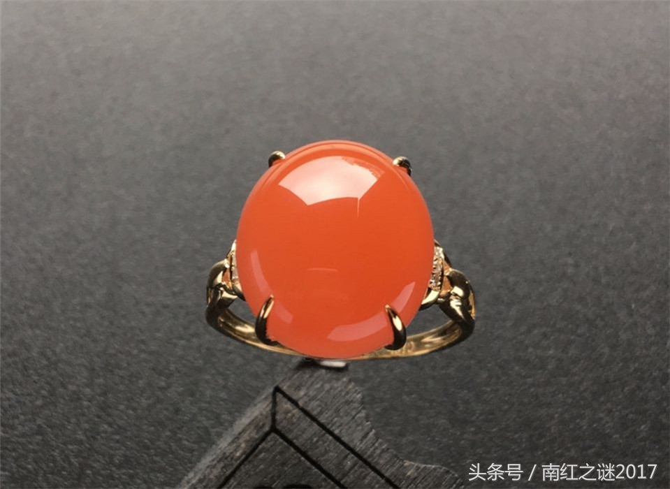 大气轻奢祖母绿戒指,法式轻奢八芒星戒指