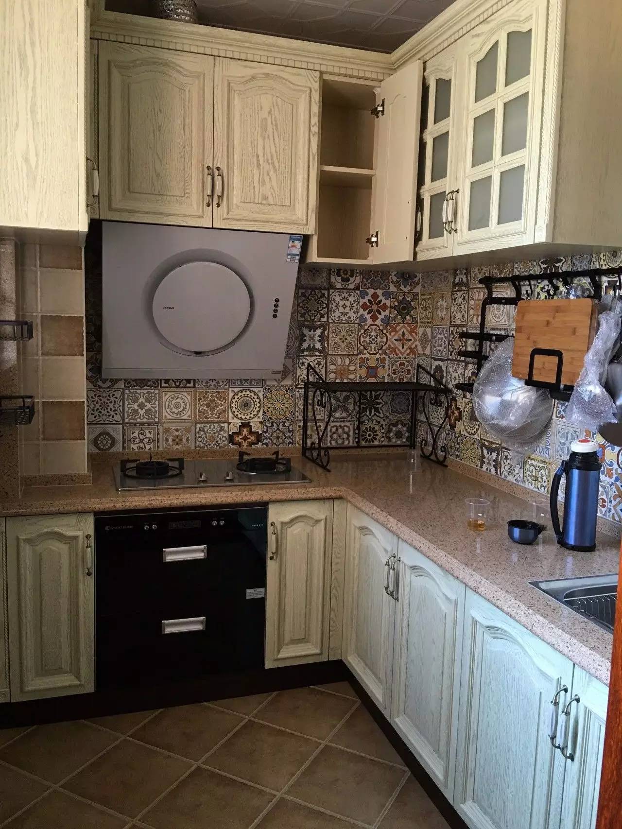 现在流行什么款式油烟机,柜罩型油烟机有几种款式