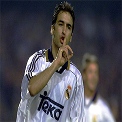 足坛10年代的球星和20年代的球星,致敬现役足坛四大传奇巨星