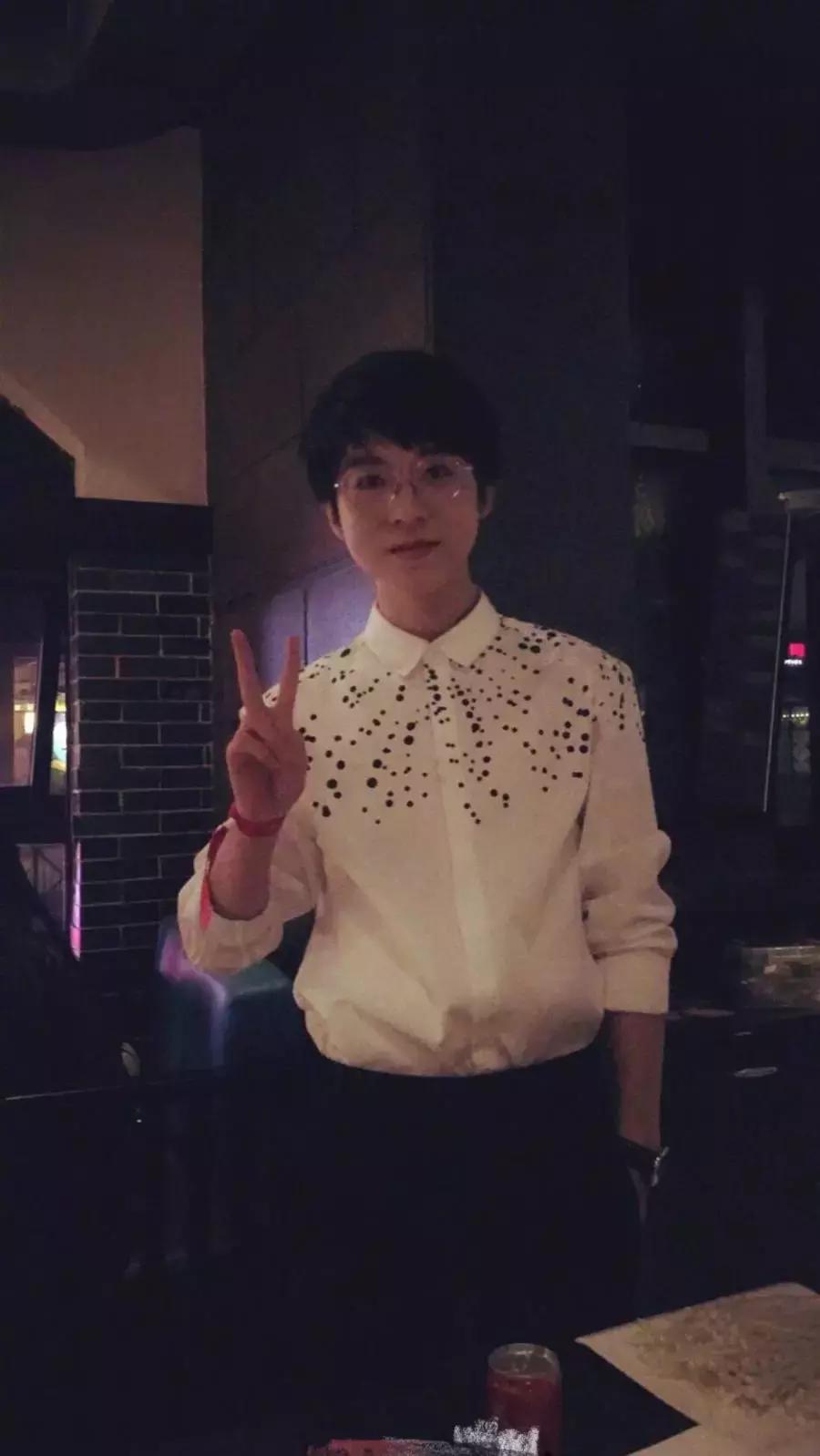 王者光荣嗨氏抽中一区大佬,王者光荣嗨氏抽的最不好的号