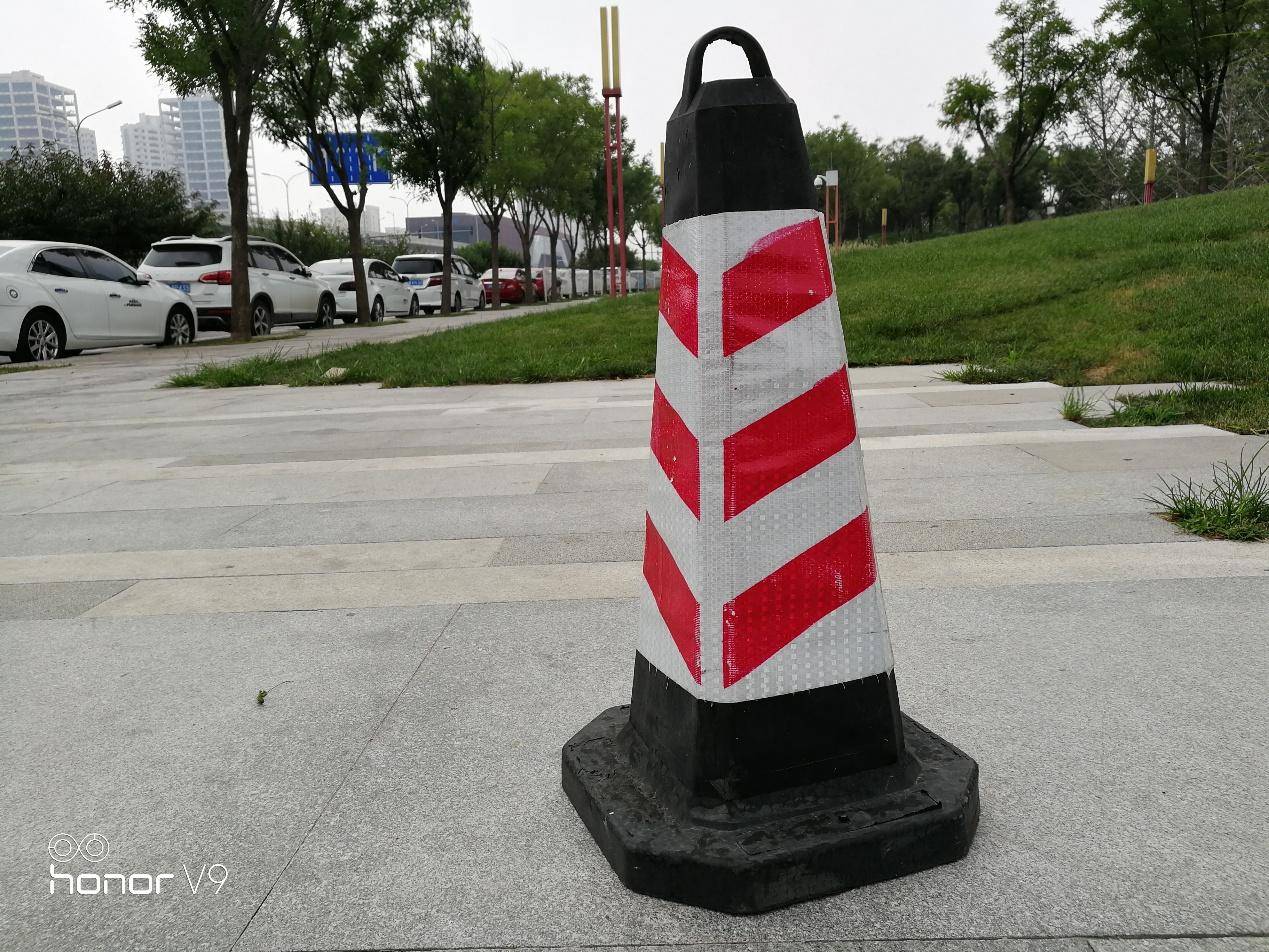 光荣v9和光荣9的性能有什么区别,光荣9和光荣v9哪个好值得买