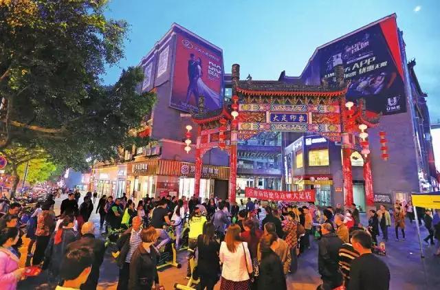 大足石刻详细讲解,大足简短介绍