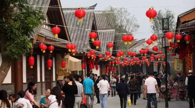 大足石刻详细讲解,大足简短介绍