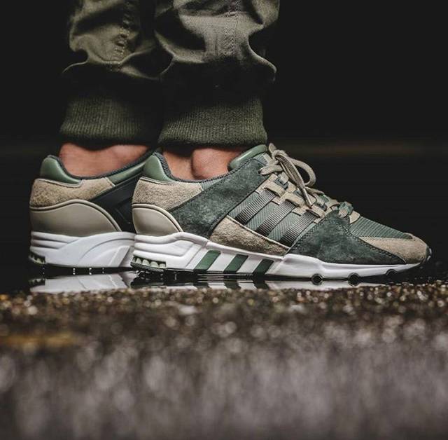 sneaker鞋知识,sneaker应该穿什么鞋