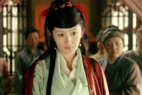 杨幂自曝娱乐圈“*规则潜**”：好的电视剧肯定有关系户