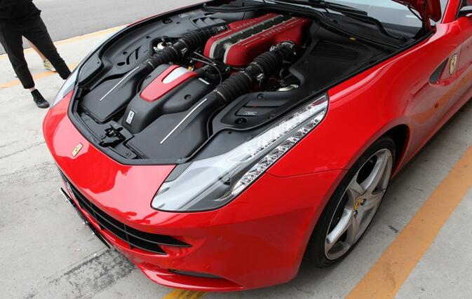 法拉利超跑全球租借,俄罗斯超跑法拉利