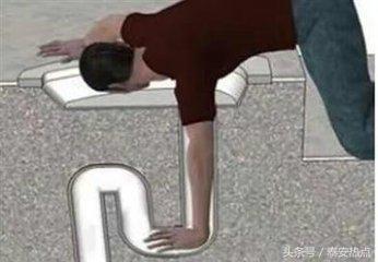 手机掉到粪坑里可不可以修复,手机掉到茅坑里面怎么处理