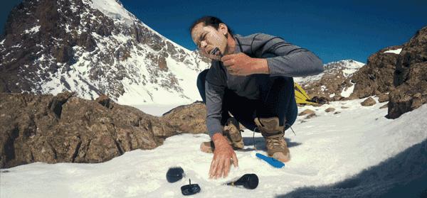 维族少年曾被当成小偷，用青春记录极限经历和令人愉悦的濒死体验