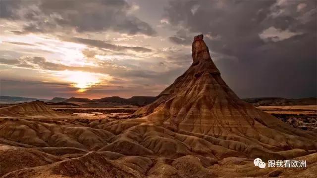 权力的游戏龙石岛取景,权力的游戏哪一集有镜头