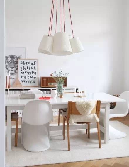 小户型餐桌方桌还是圆桌漂亮,方形餐桌和圆桌哪个更高级