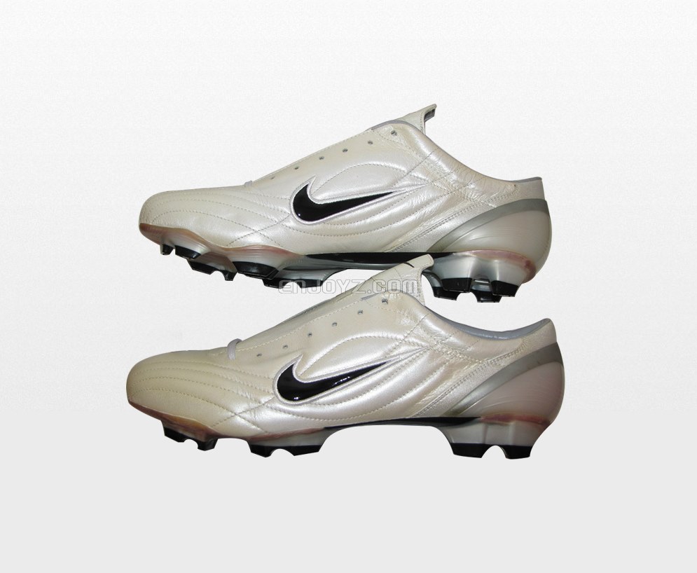 耐克刺客mercurialsuper,耐克刺客对标阿迪什么系列