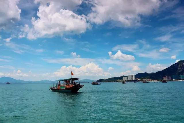 你好！我的名字叫惠州，这是我的名片