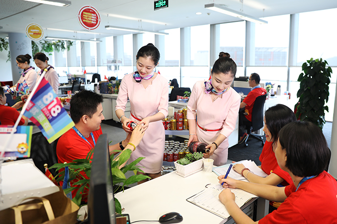 苏宁发展之路是什么,苏宁818深度解读