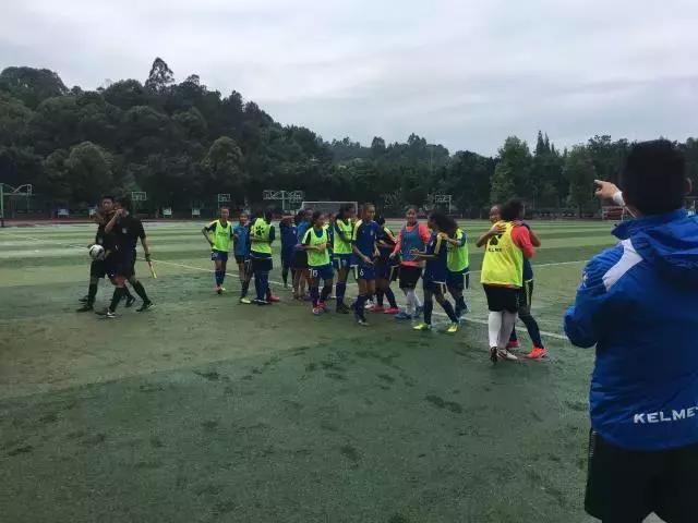 资中县足球比赛女足,资中女足全国第四