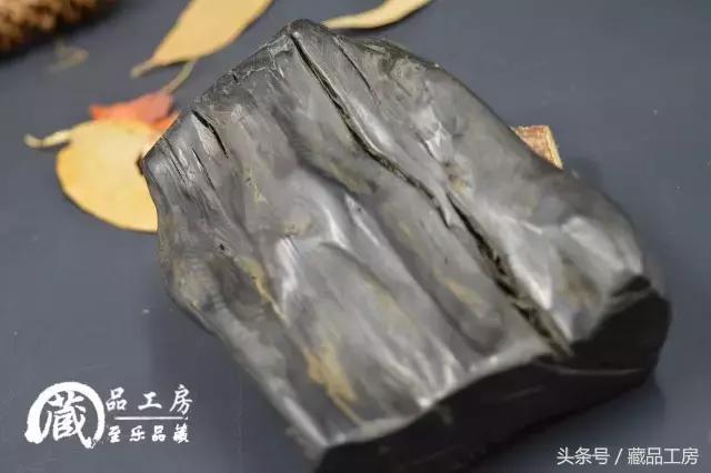 至乐把玩金丝楠乌木,真正的金丝楠乌木价格