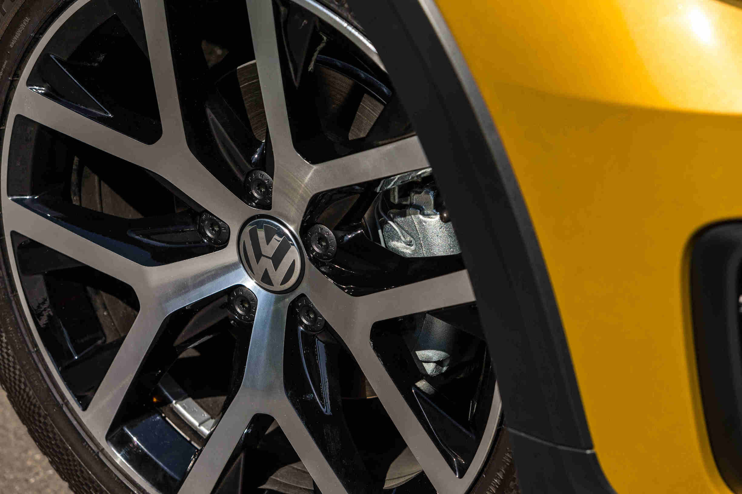 经典不失辉煌大众甲壳虫,大众进口甲壳虫2021款报价