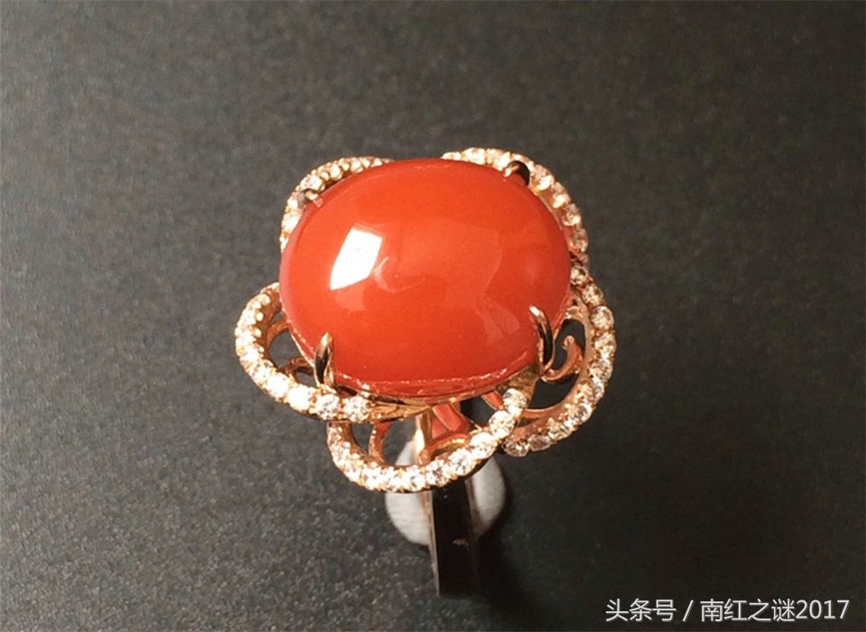 大气轻奢祖母绿戒指,法式轻奢八芒星戒指