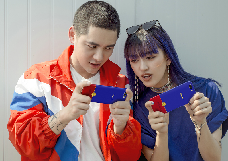 oppor11巴萨配色,红蓝相间巴萨