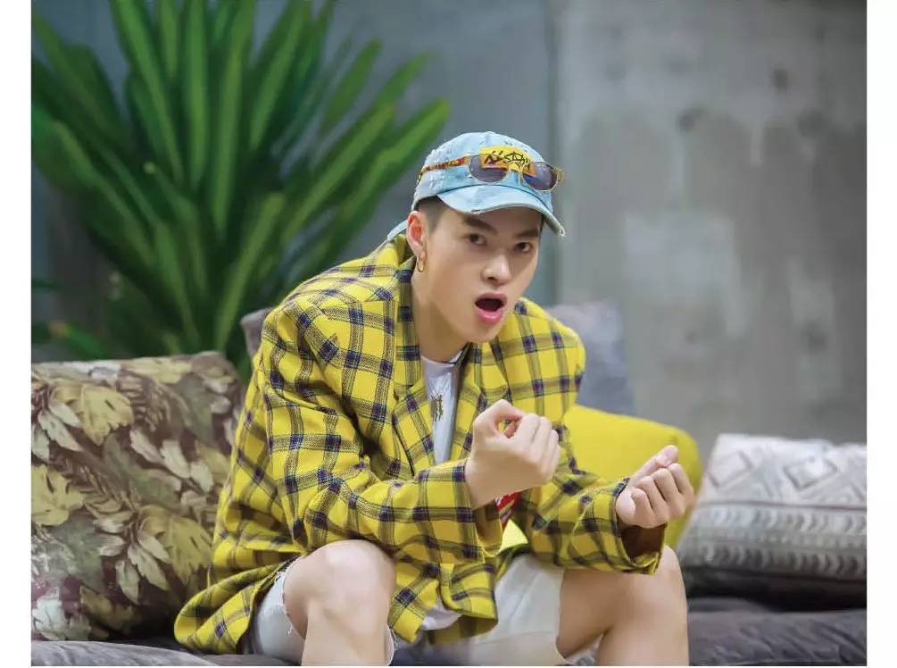 youngg养鸡参加过什么节目,youngg养鸡现场