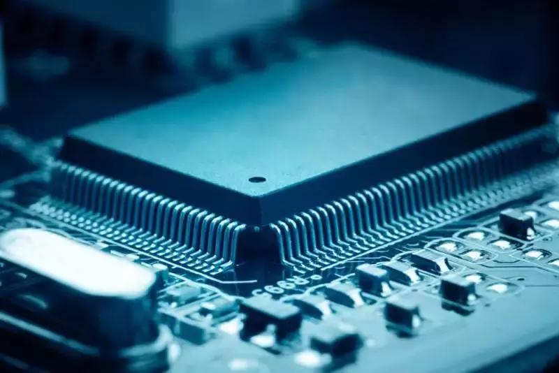 独立显卡和集成显卡哪个好用一些,集成显卡和独立显卡的差距在哪