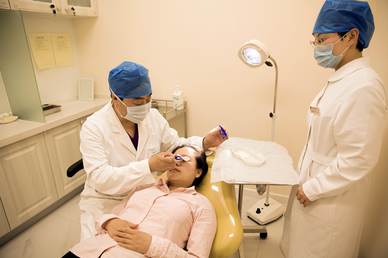 快速除皱方法,目前面部除皱最安全有效的方法