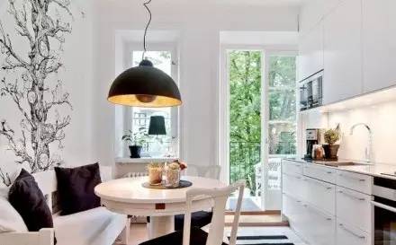 小户型餐桌方桌还是圆桌漂亮,方形餐桌和圆桌哪个更高级