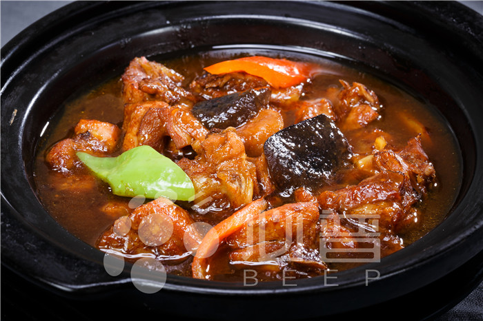 黄焖鸡饭哪家好吃,黄焖鸡米饭和膳当家黄焖鸡