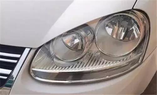 远光换氙气灯泡近光用卤素可以吗,远光灯卤素和氙气的差别