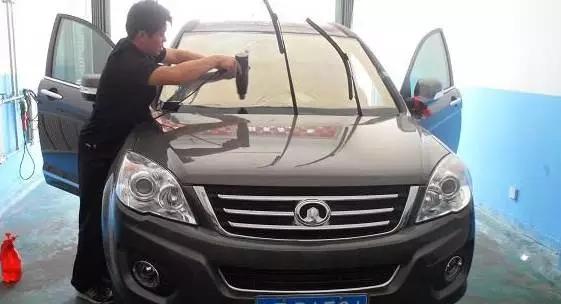 汽车贴膜起泡会有什么影响,汽车贴膜起泡有危害吗