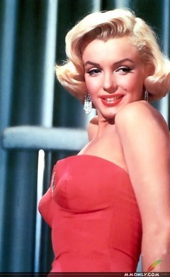 赫本和玛丽莲梦露谁更好看,凭啥让赫本和梦露都如此迷恋